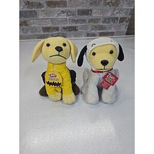 Raising Cane’s Peanuts Collectable Snoopy & Charlie Brown 2021 Plush Puppies NWT